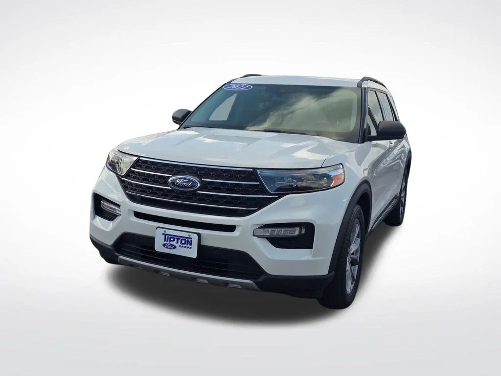 Used 2022 White Ford XLT image 1