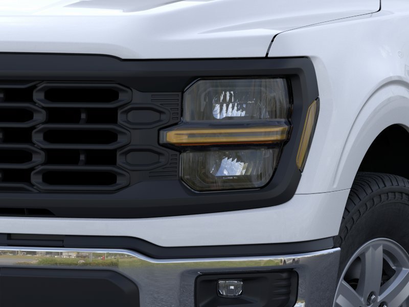 New 2026 Oxford White Ford XL image 18