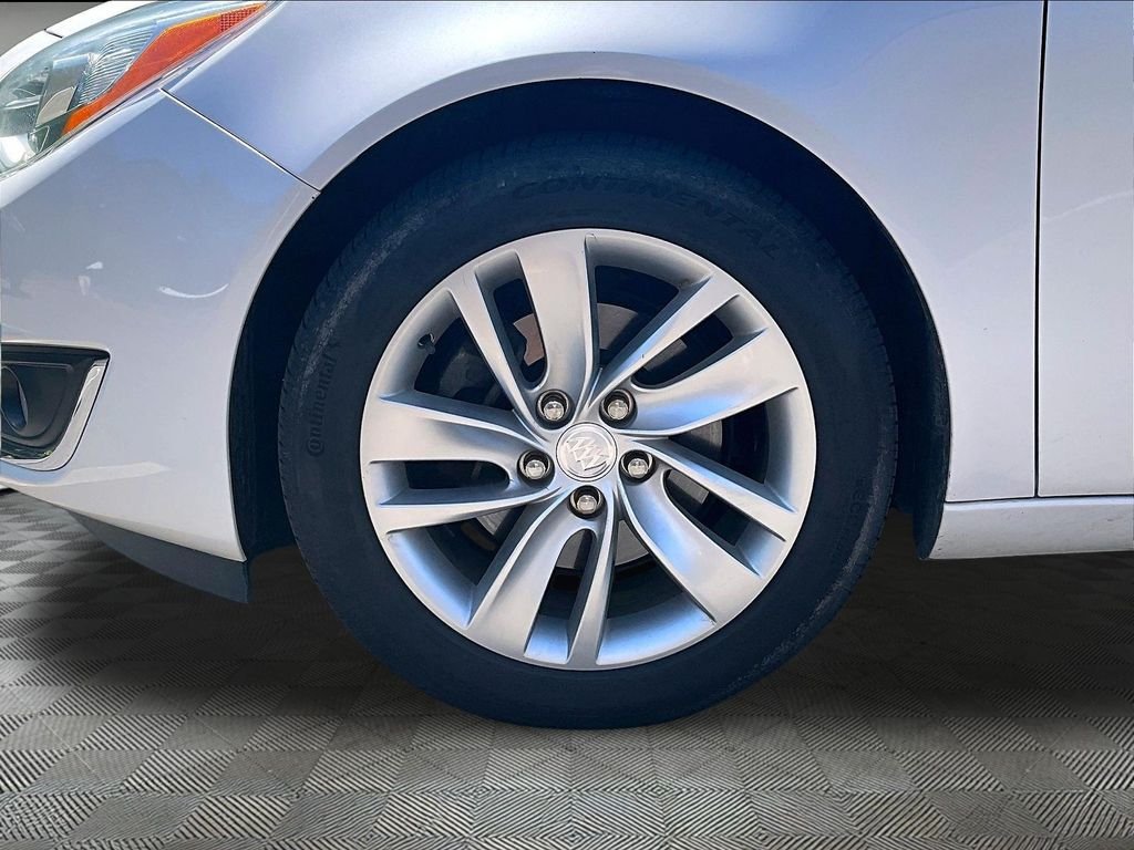 Used 2016 White Buick Turbo image 29