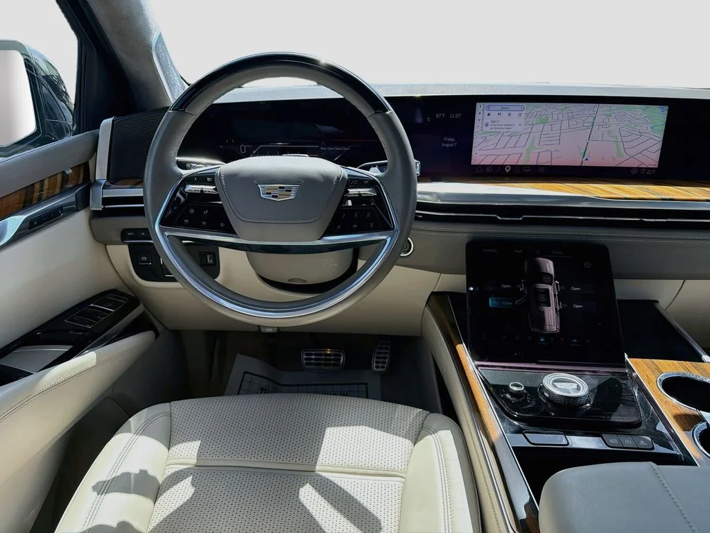 Used 2025 Black Cadillac Sport Platinum image 24
