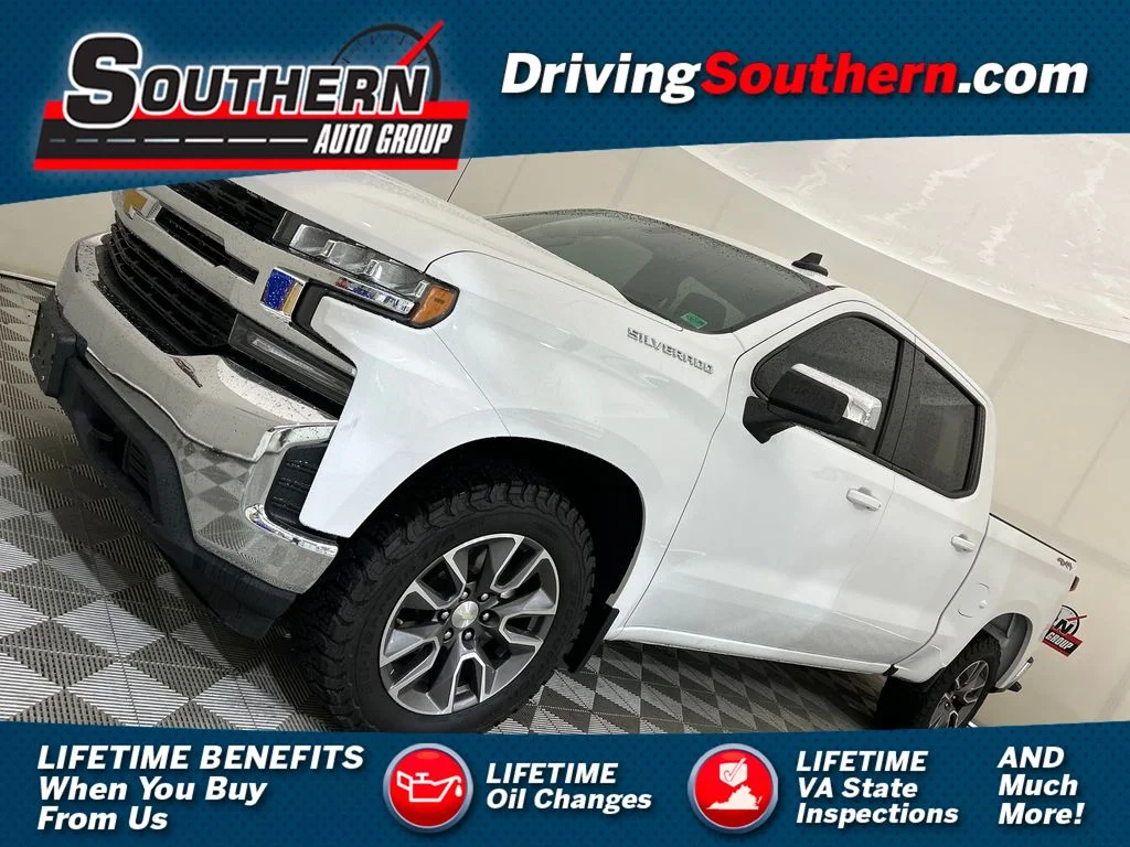 Used 2022 White Chevrolet LT image 1