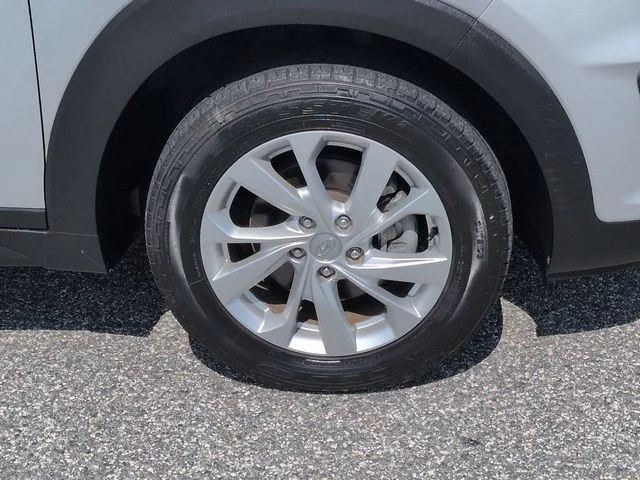 Used 2019 Silver Hyundai Value image 11