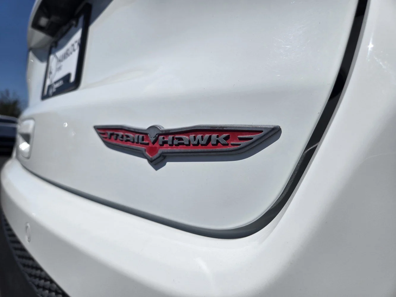 Used 2025 Bright White Clearcoat Jeep Trailhawk image 40