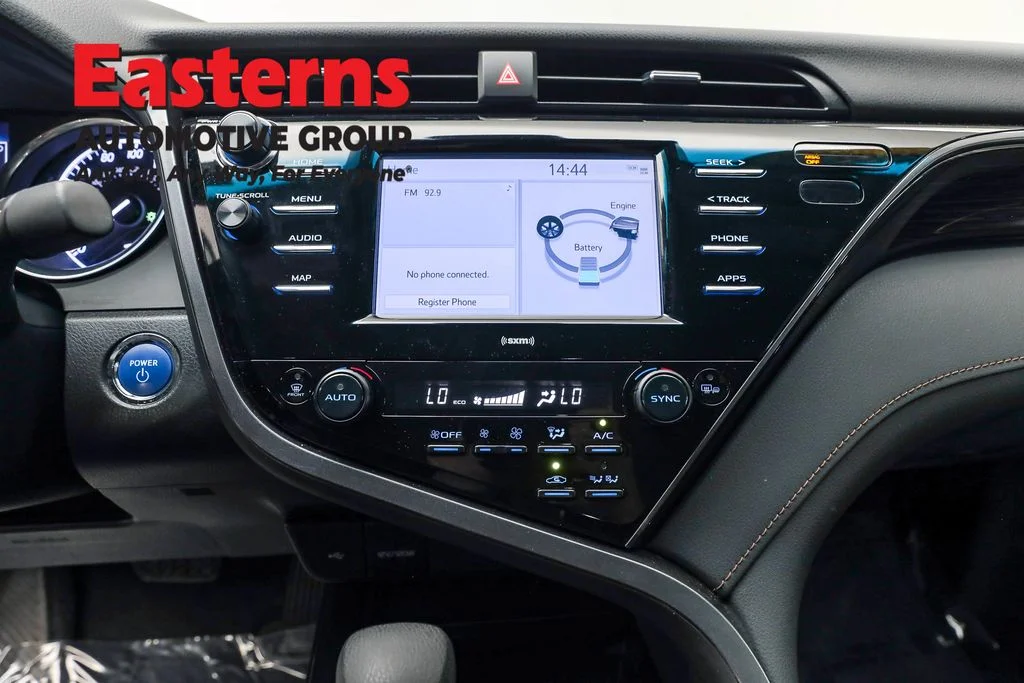 Used 2020 Blue Toyota LE image 12