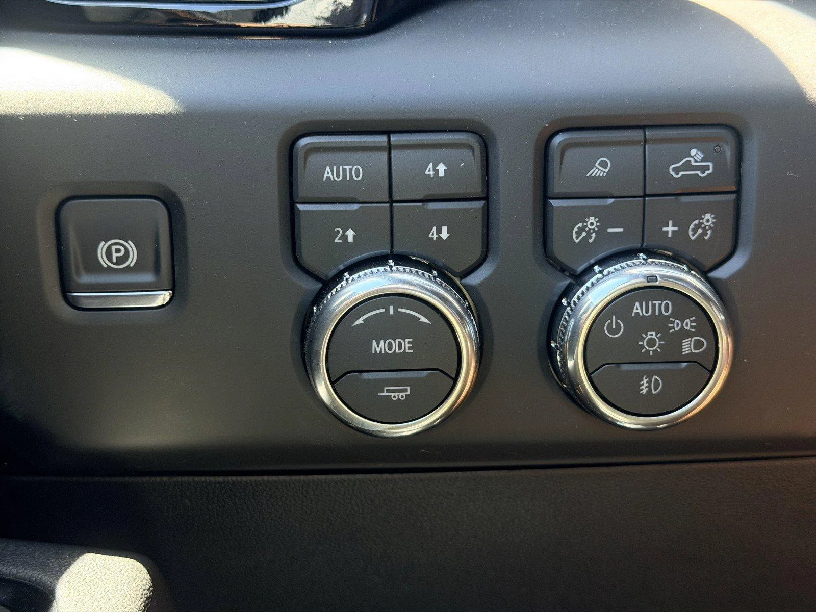 New 2026 Onyx Black GMC AT4 image 26