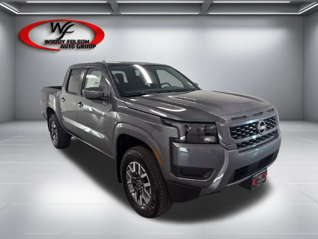 New 2027 Gun Metallic Nissan Crew Cab SV image 3