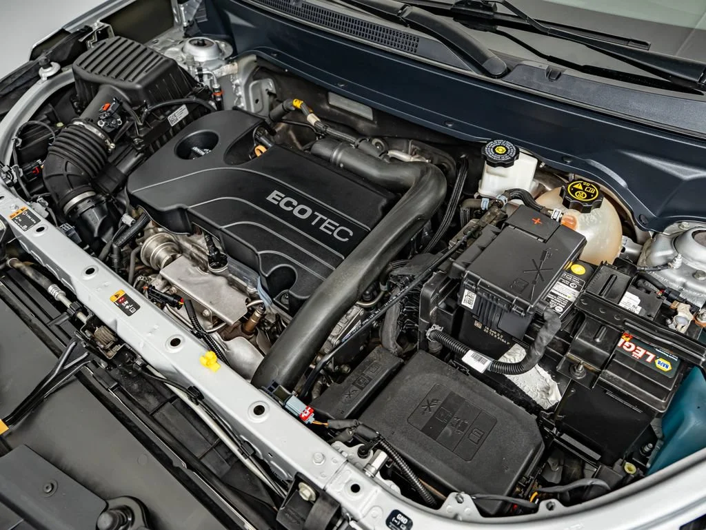Used 2019 Silver Ice Metallic Chevrolet LS image 42