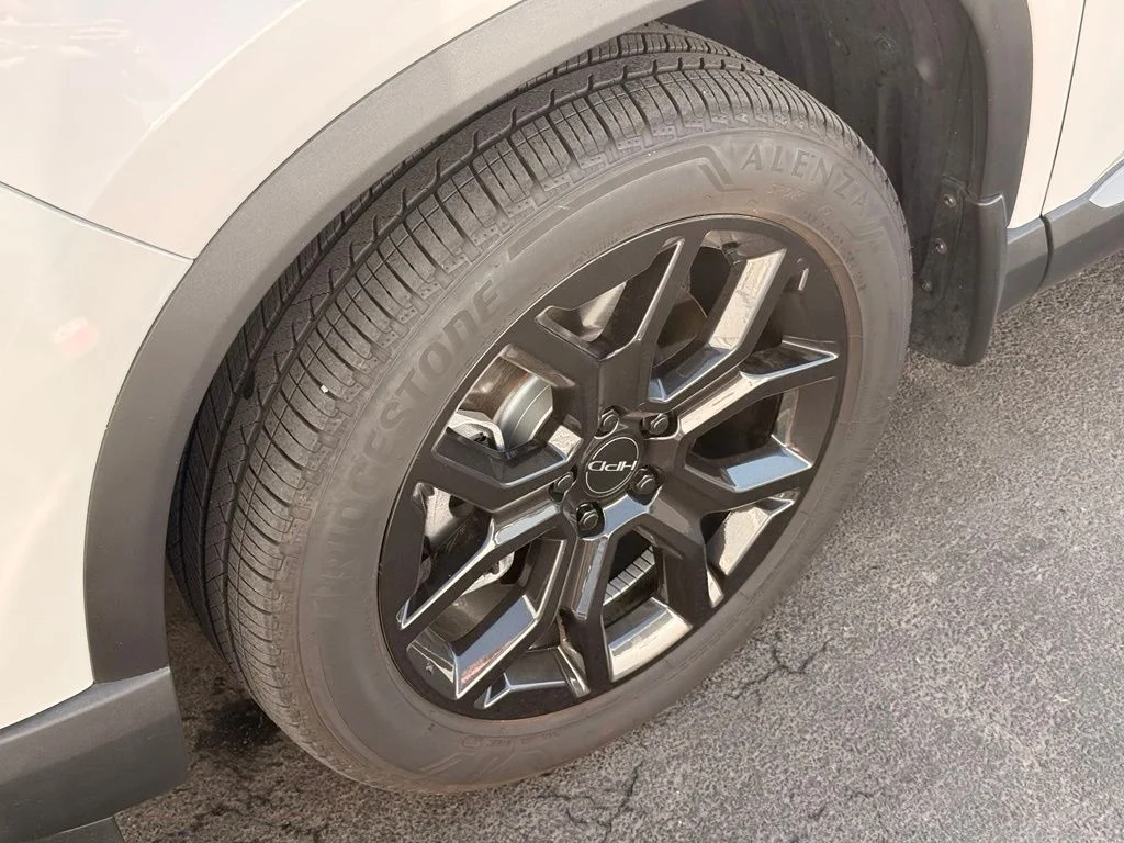 2025 Honda Pilot Touring - Photo 12