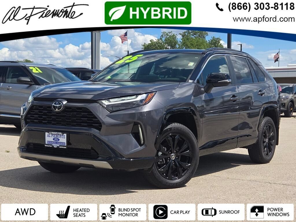 2025 Toyota RAV4 XSE