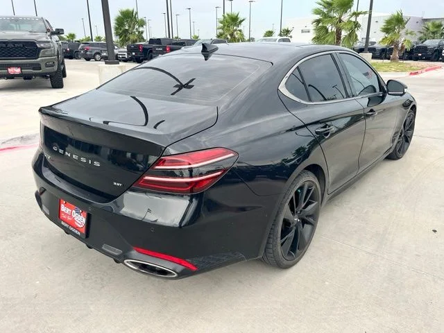 Used 2023 Black Genesis 3.3T image 6