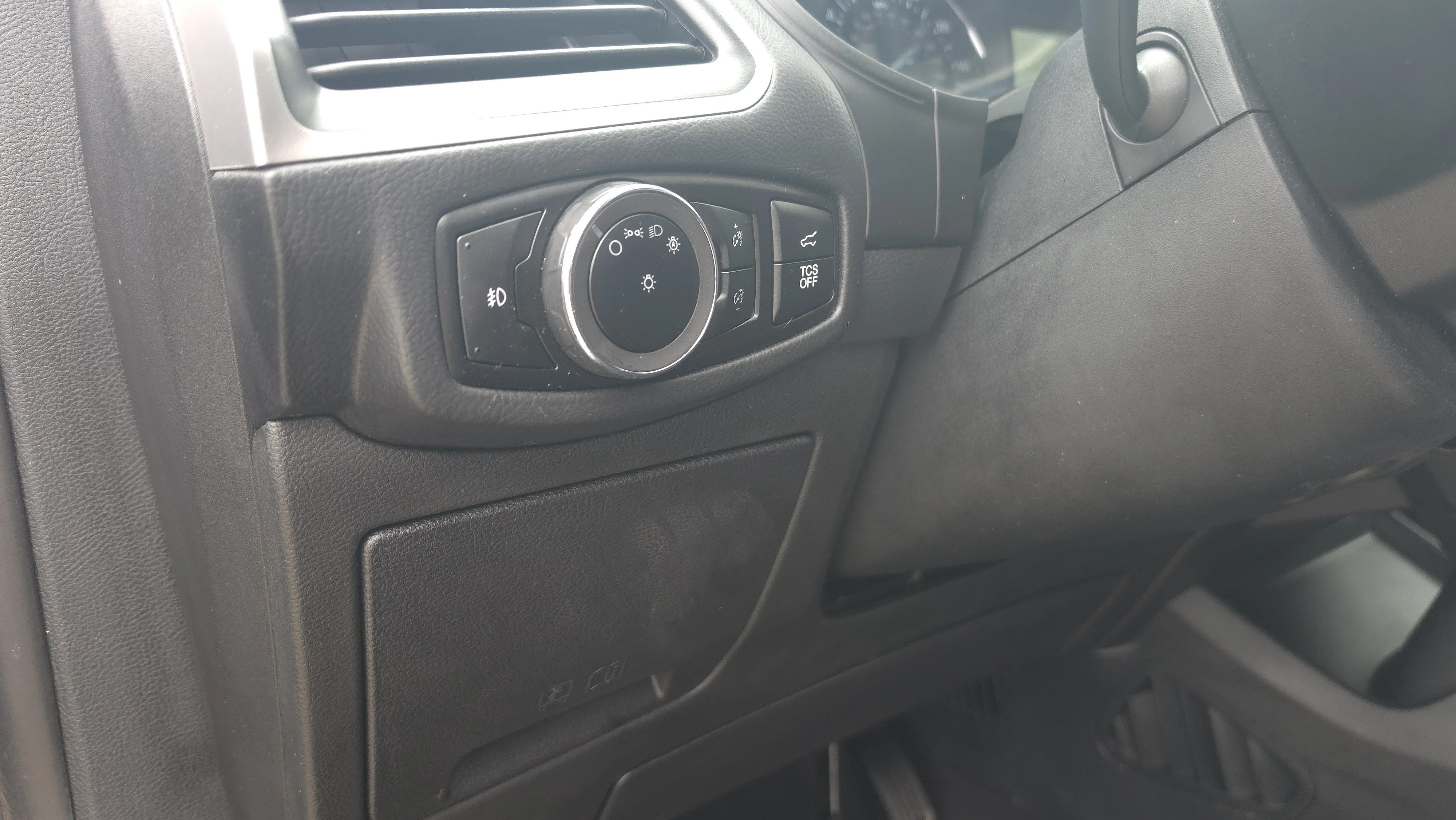 Used 2024 Blue Ford SEL image 13