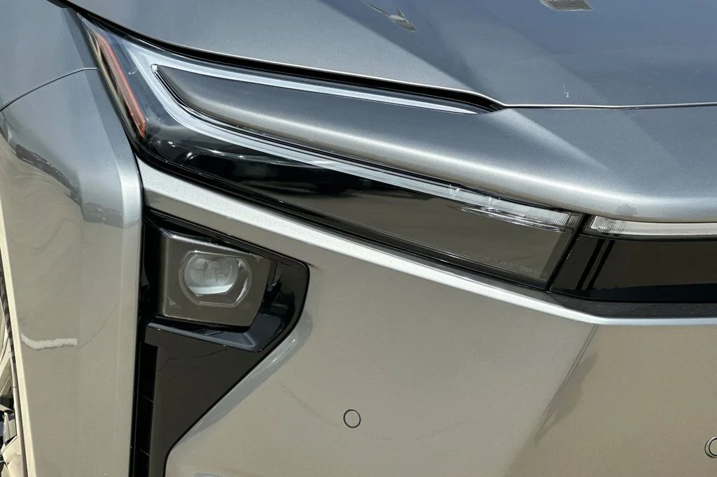 New 2026 Heavy Metal <sup>1</sup> Toyota  XLE image 30