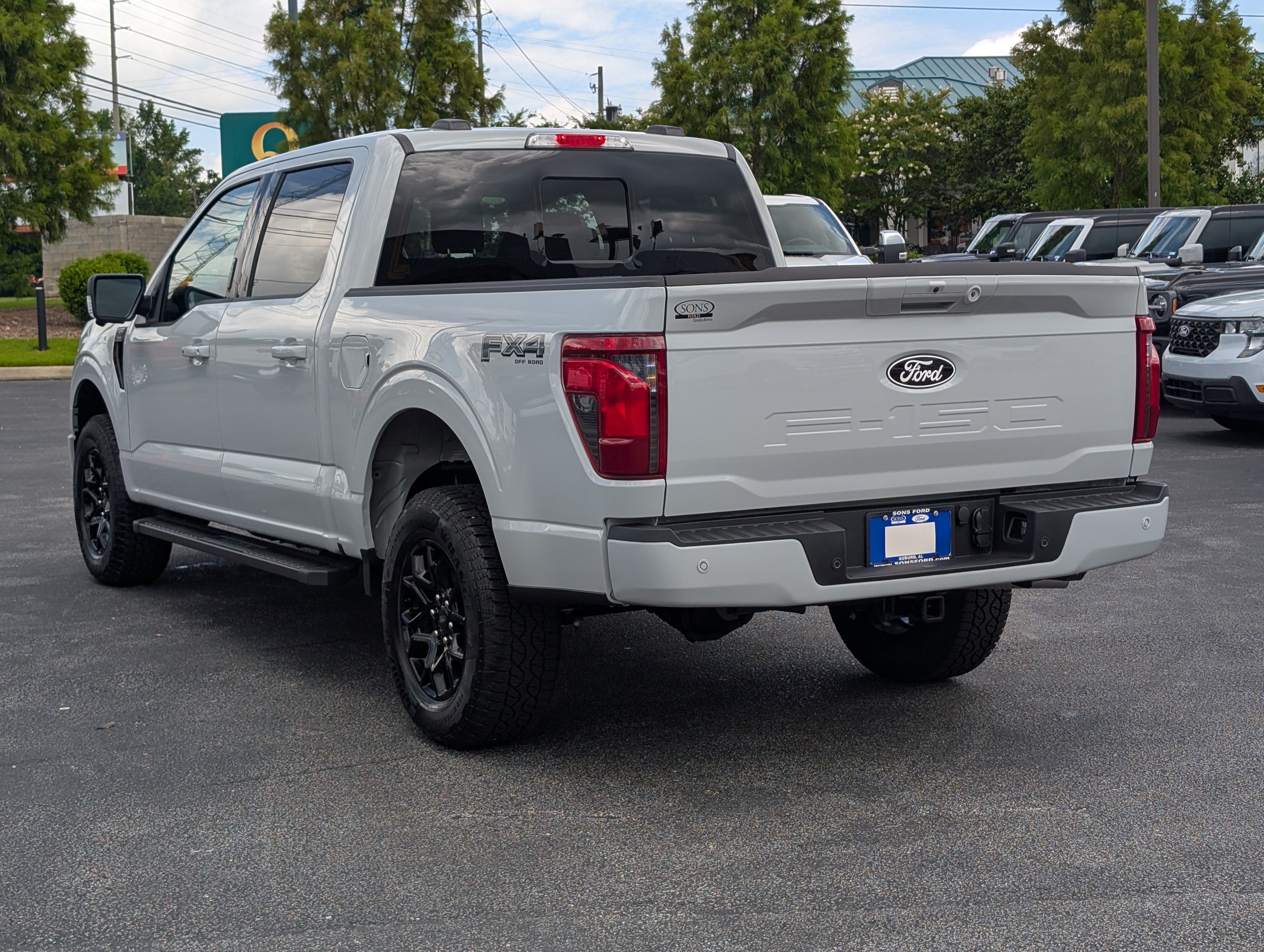 New 2026 Avalanche Ford XLT image 13