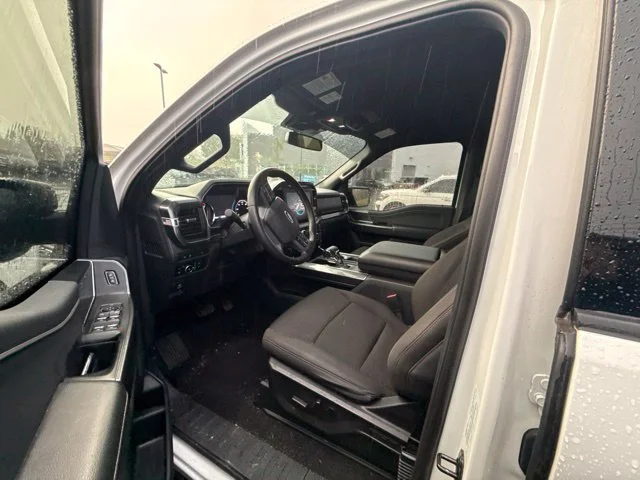 Used 2023 Oxford White Ford XLT image 8