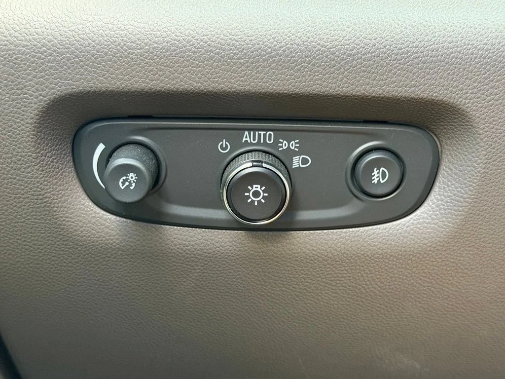 Used 2019 SATIN STEEL METALLIC Chevrolet LT Cloth image 30