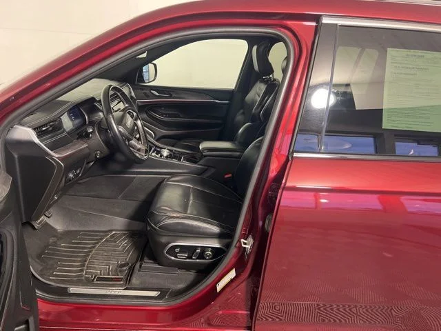 Used 2023 Red Jeep Overland image 18