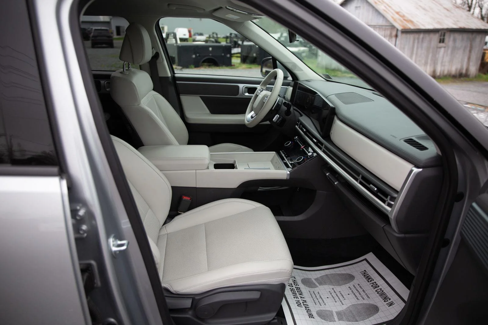 2025 Hyundai Santa Fe SEL - Photo 17