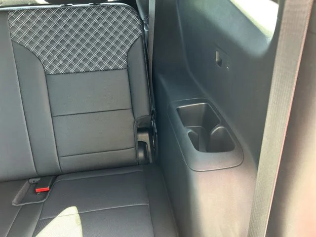 Used 2024 White GMC Denali image 23