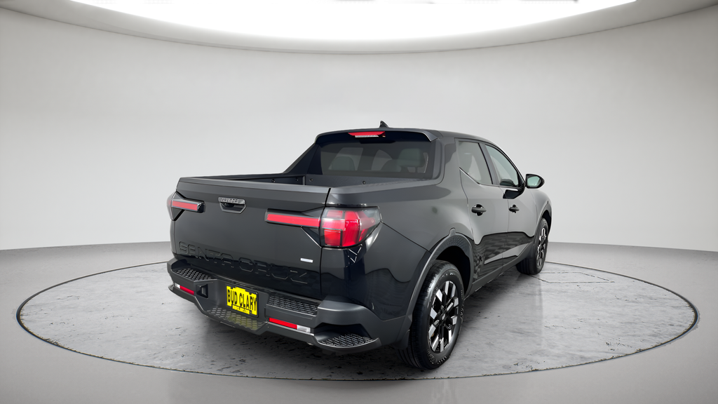 Used 2025 Black Hyundai SE image 3