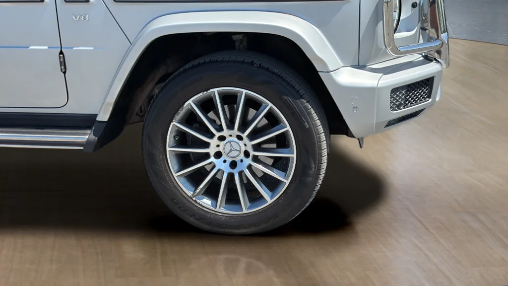 Used 2022 White Mercedes-Benz G 550 image 18