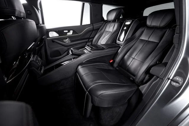 Used 2021 Maybach Two-Tone Paint Iridium Silver/Selenite Gre Mercedes-Benz Maybach GLS 600 image 25