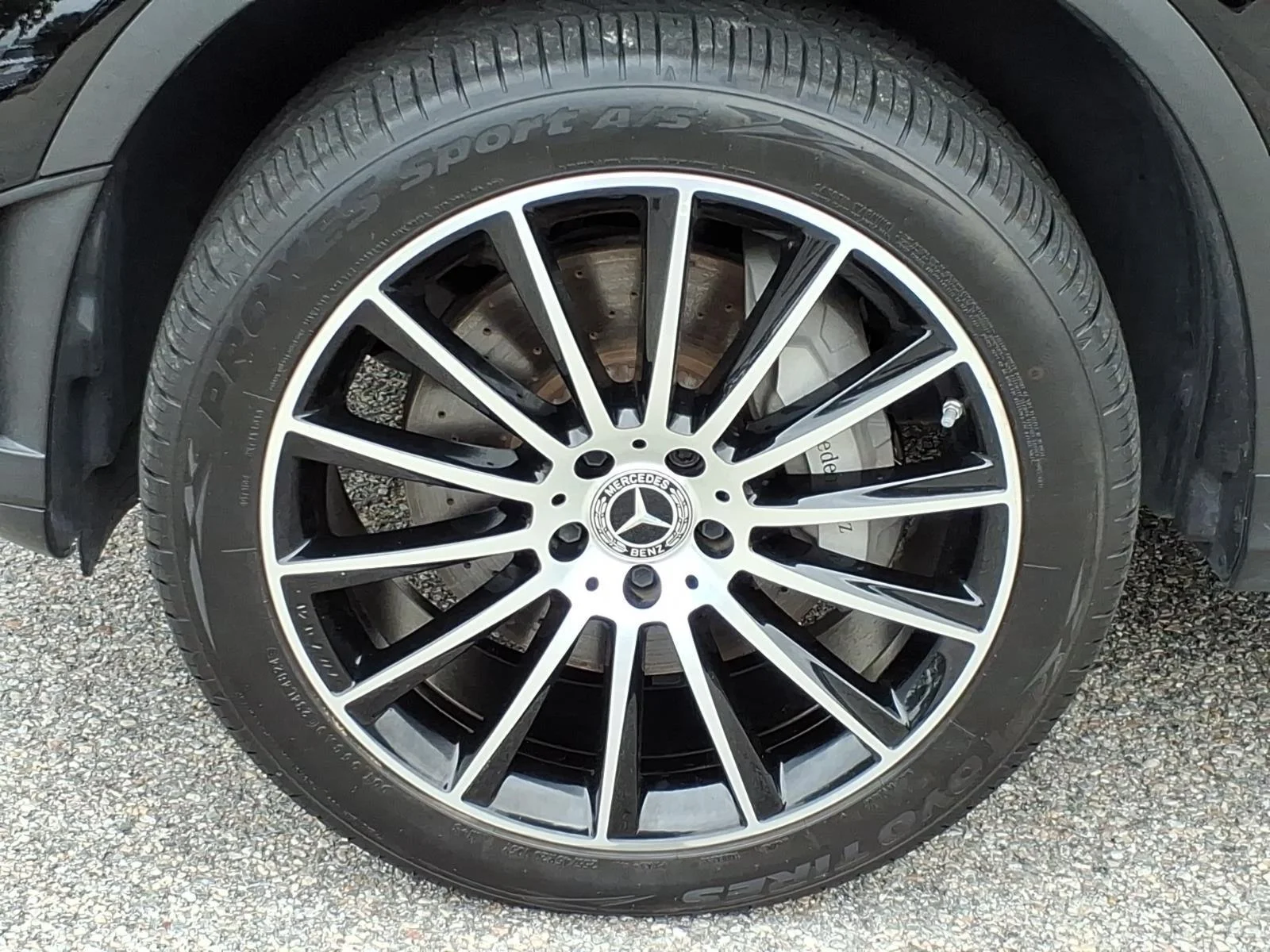 Used 2023 Black Mercedes-Benz GLC 300 image 4
