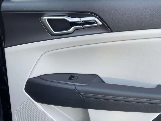 New 2026 Gray Kia EX image 16