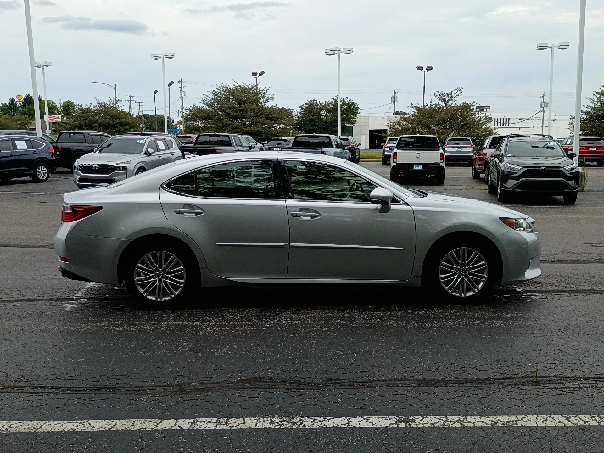 Used 2014 Silver Lining Metallic Lexus Base image 2