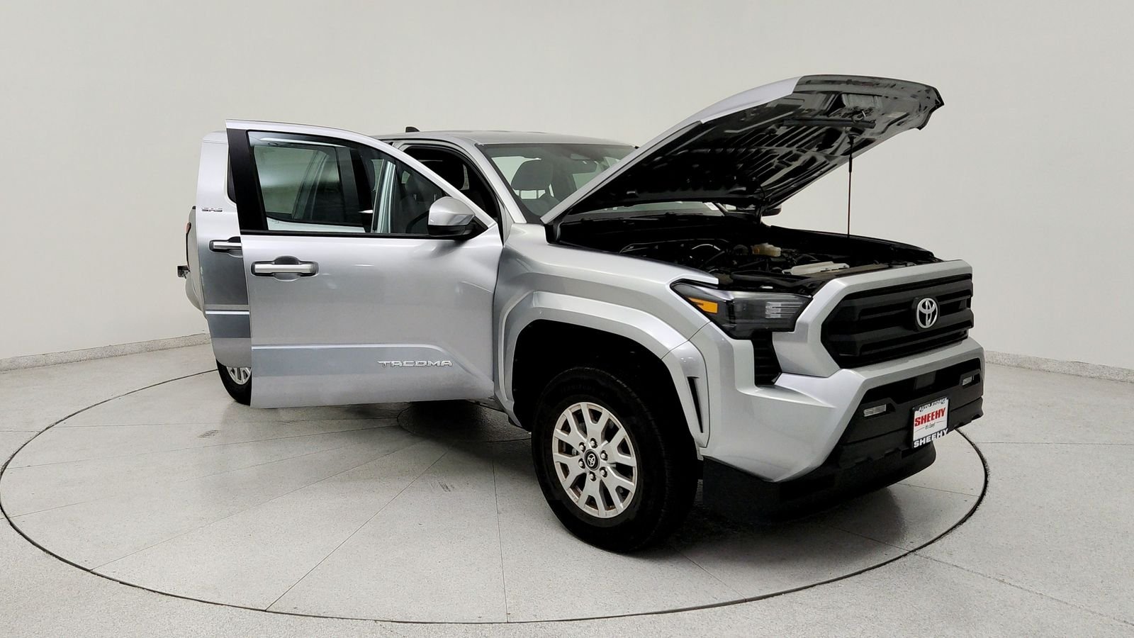 Used 2026 Silver Toyota SR5 image 11