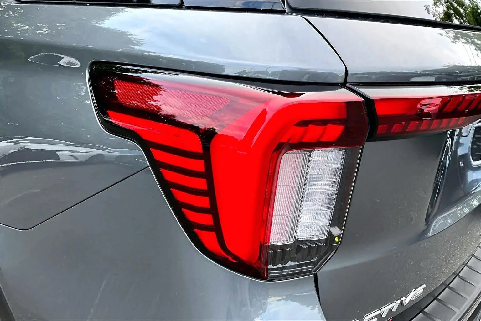 Used 2025 Carbonized Gray Ford Active image 27