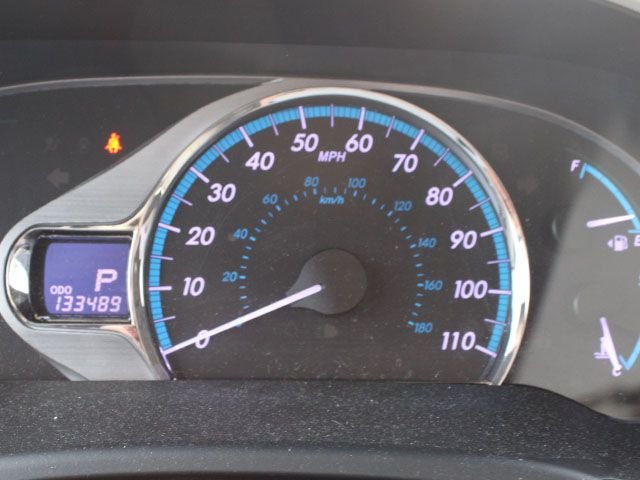 Used 2013 Predawn Gray Mica Toyota XLE image 9