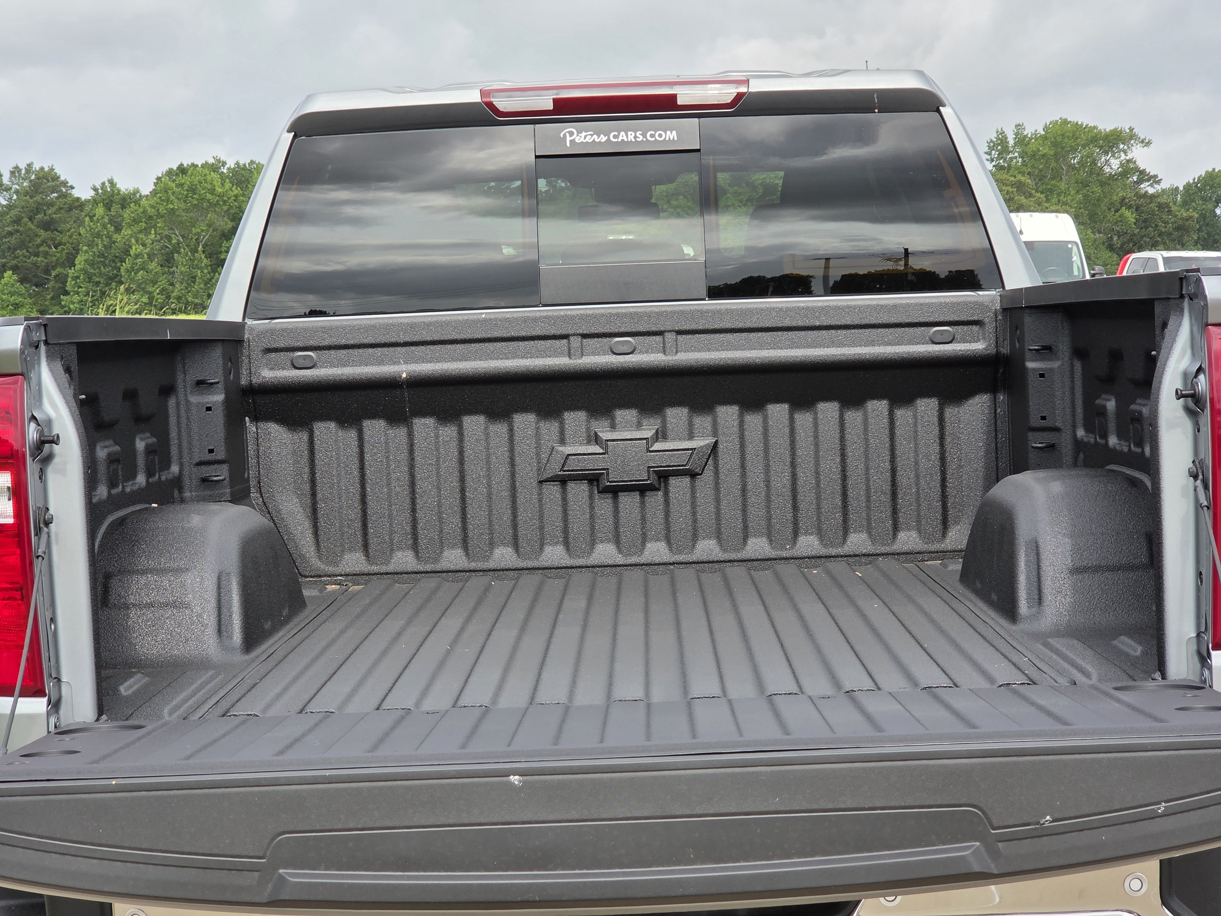New 2026 Sterling Gray Metallic Chevrolet LT image 6