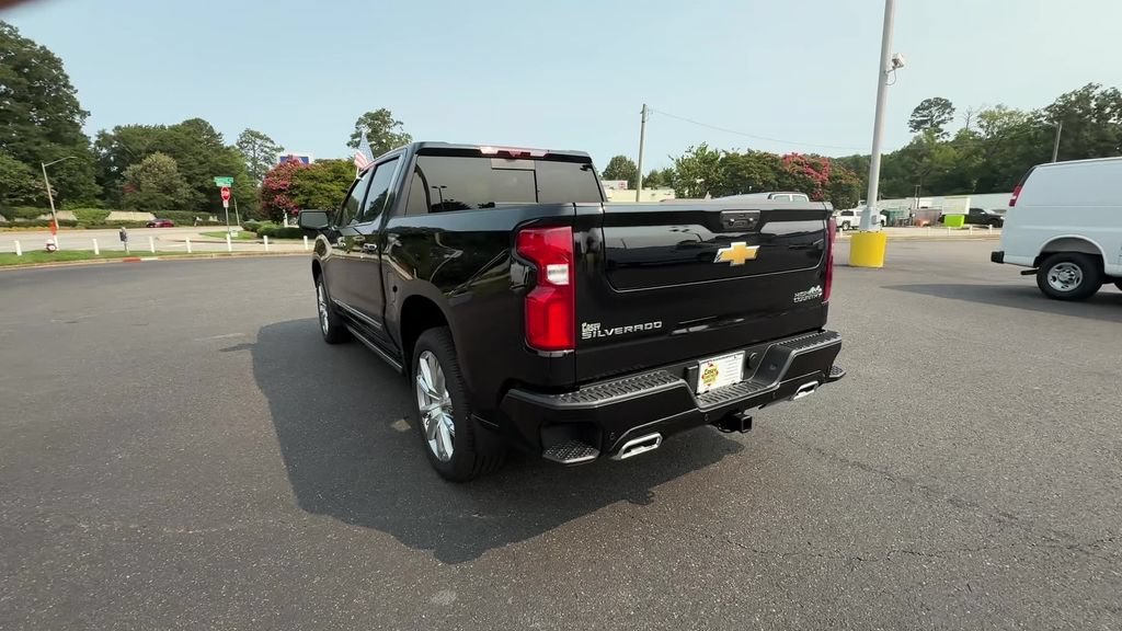 New 2026 Black Chevrolet High Country image 5