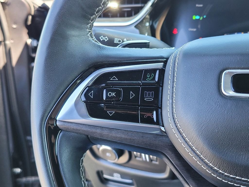 Used 2023 Gray Jeep Overland 4xe image 25