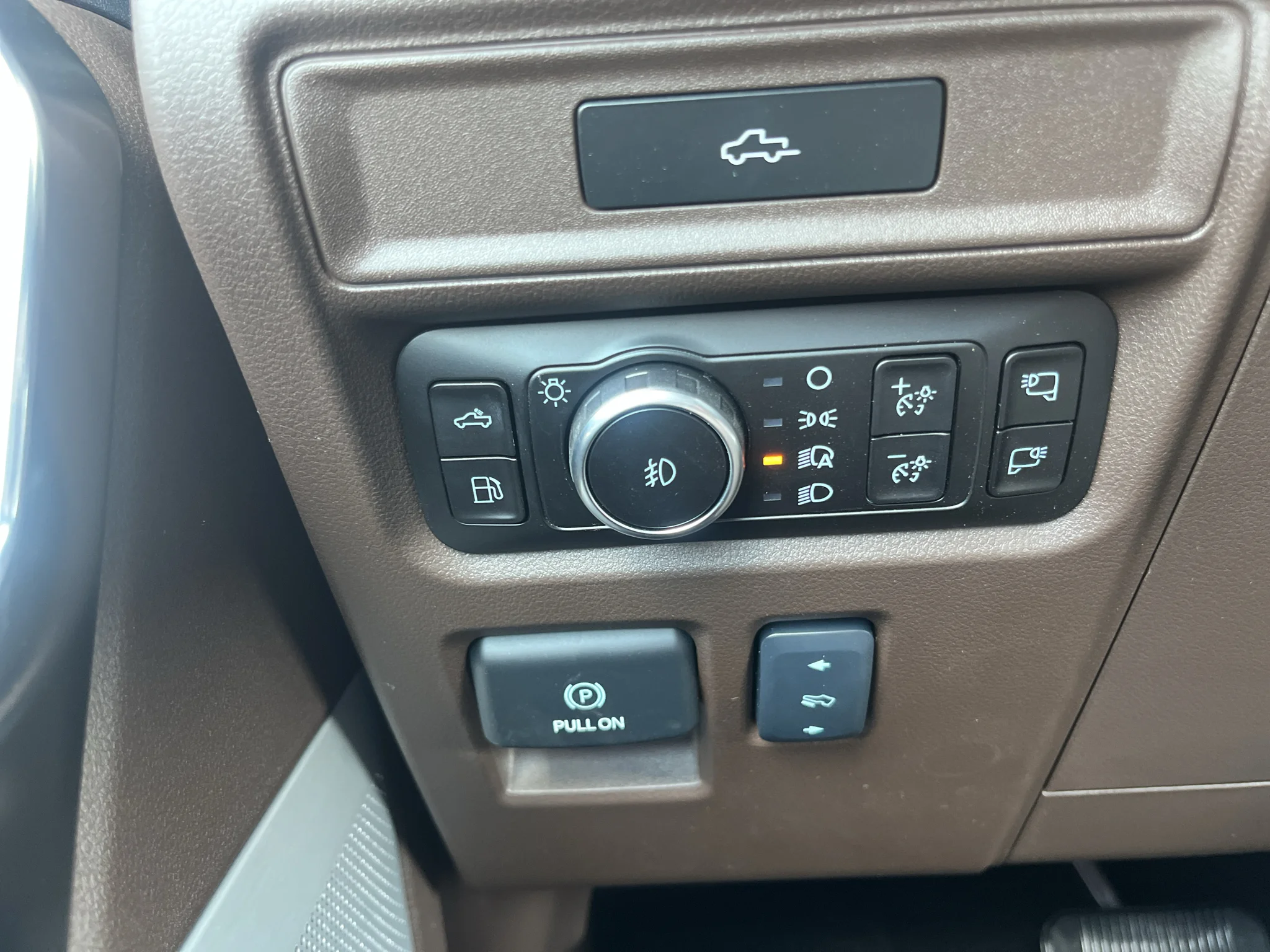 New 2026 Ruby Red Metallic Tinted Clearcoat Ford King Ranch® image 17