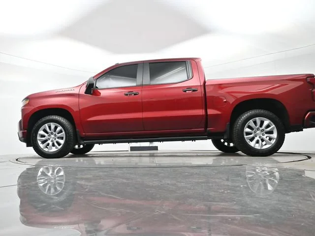 Used 2021 CHERRY RED TINTCOAT Chevrolet Custom image 22