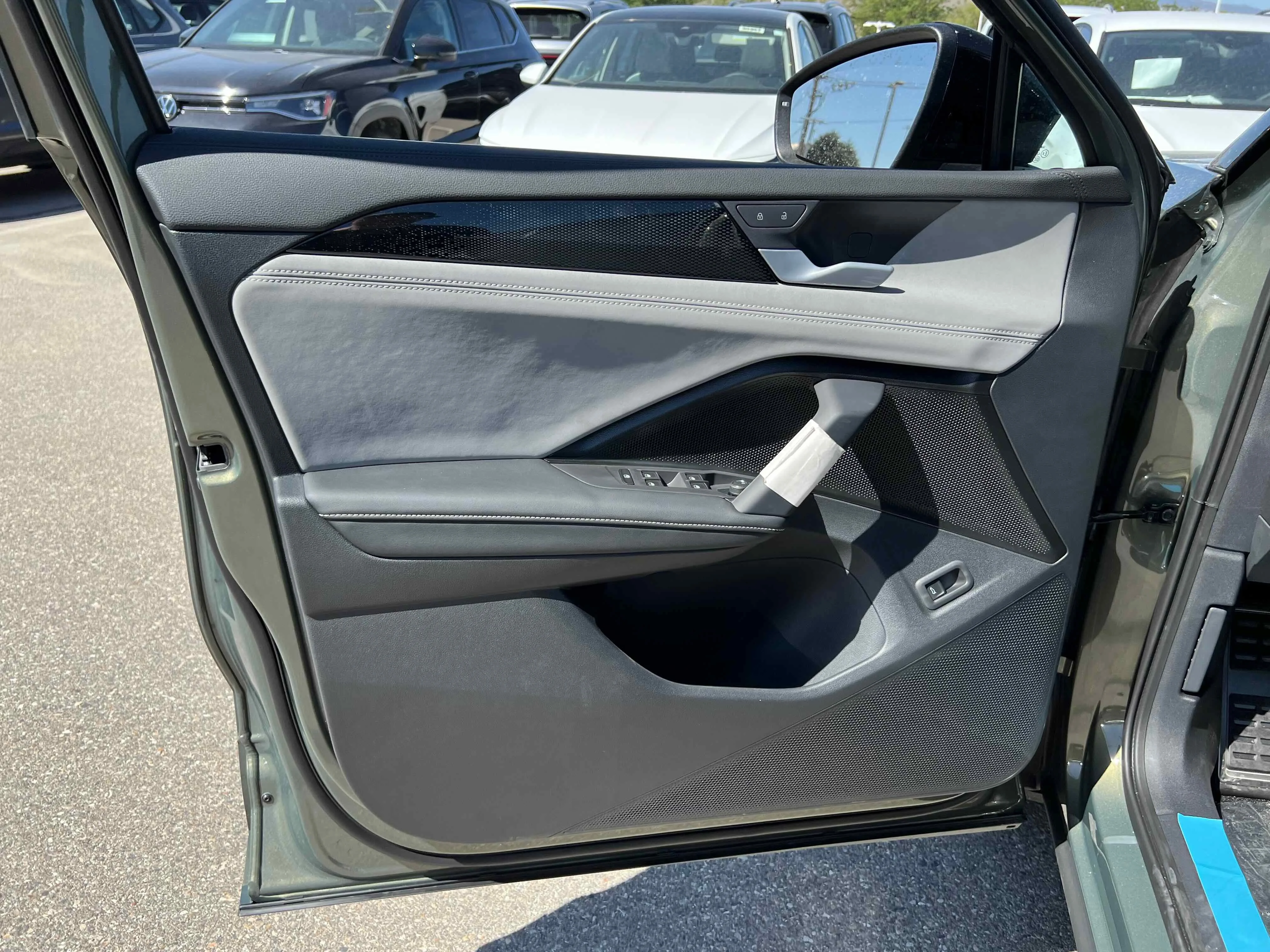 New 2025 Green Volkswagen SE R-Line Black image 16