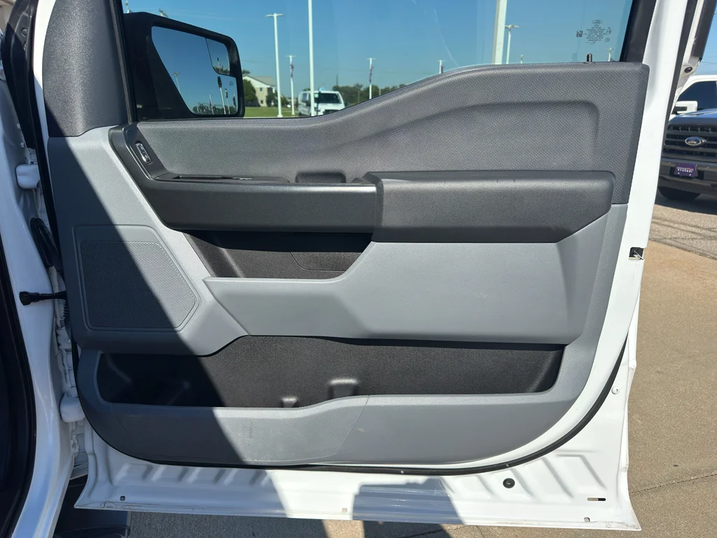 Used 2022 Oxford White Ford XL image 28
