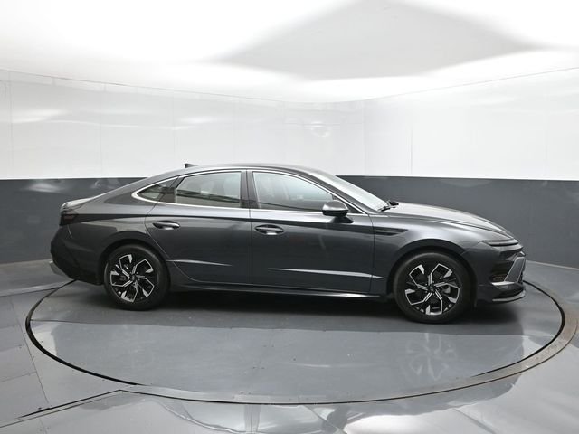 Used 2024 Gray Hyundai SEL image 14
