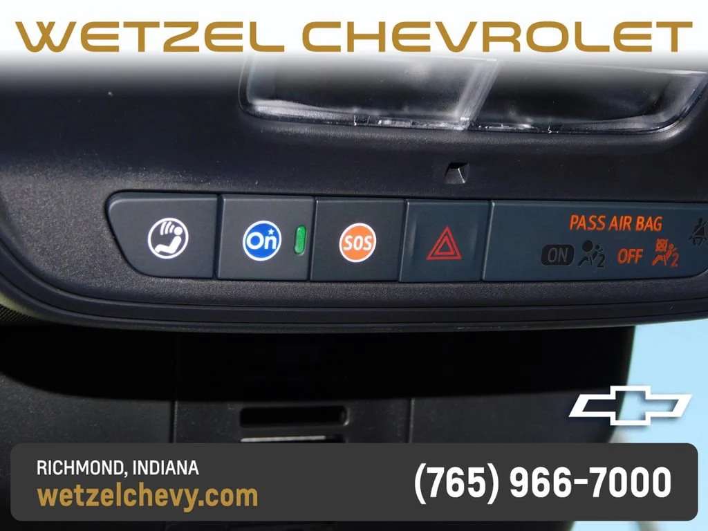 New 2027 Summit White Chevrolet LT image 44