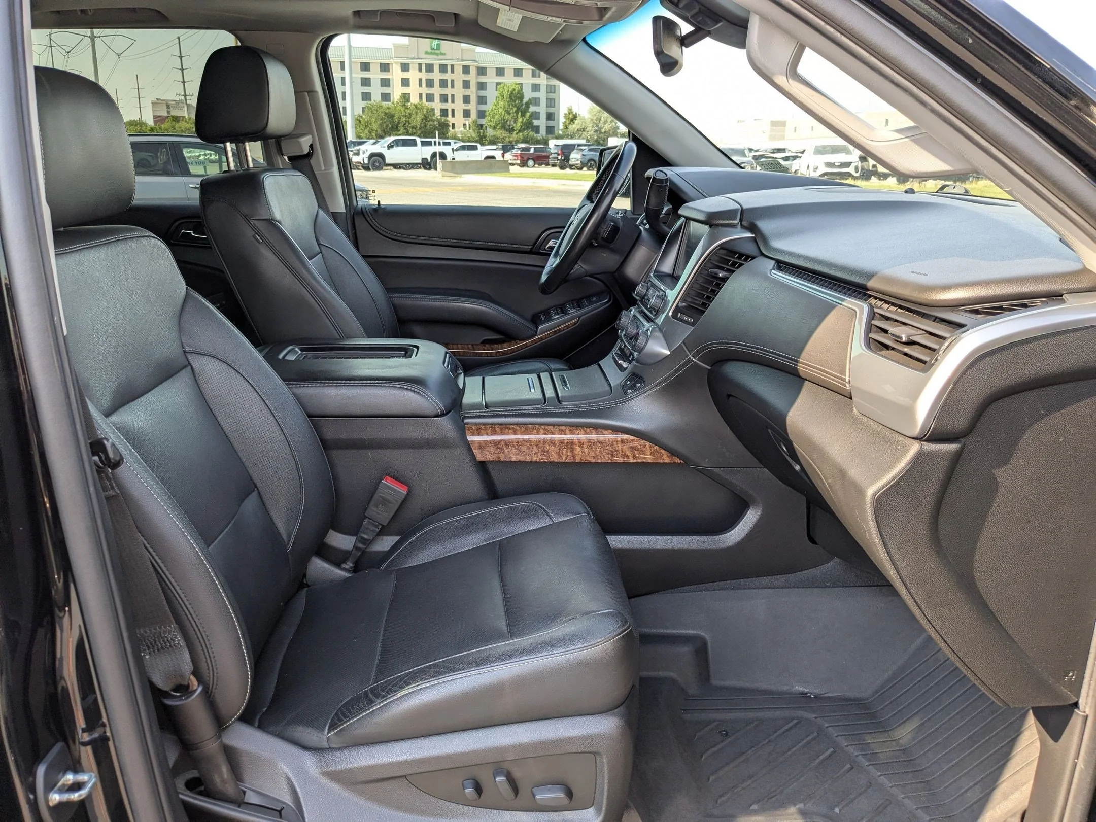 Used 2020 Black Chevrolet Premier image 30