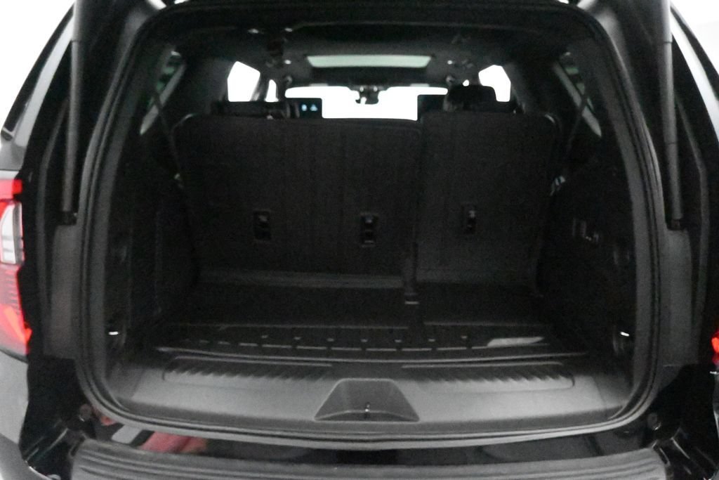 New 2026 Onyx Black GMC Elevation image 24