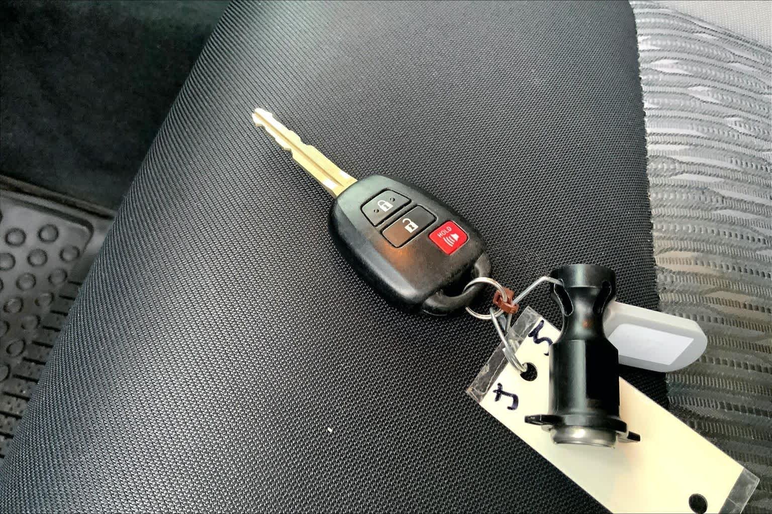 Used 2019 Magnetic Gray Metallic Toyota SR5 image 14
