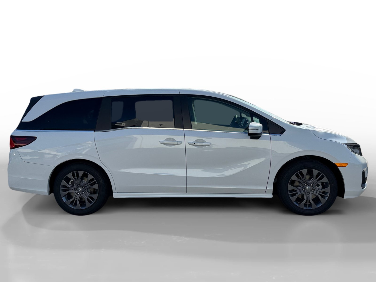 New 2026 Platinum White Pearl Honda Touring image 6