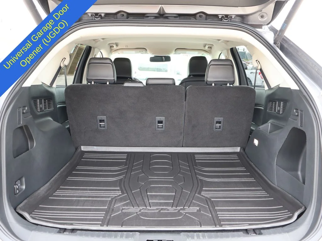 Used 2021 Gray Metallic Ford SEL image 15