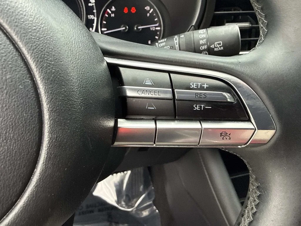 Used 2019 Blue Mazda Base image 35