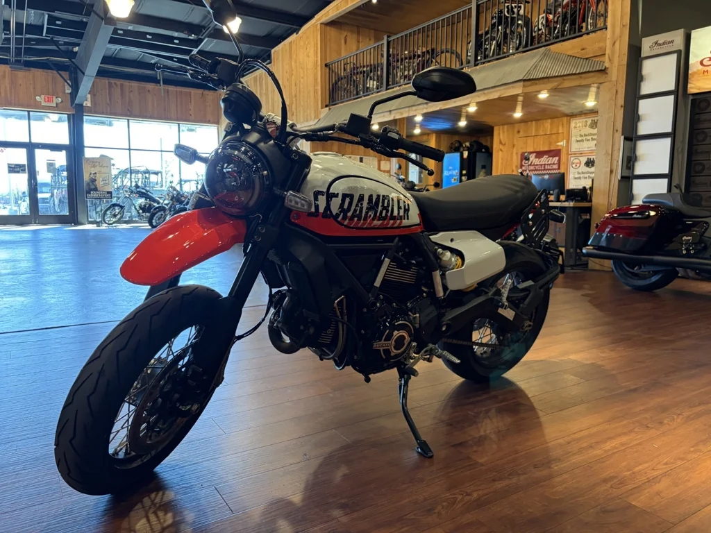 Used 2023 WHRE Ducati  image 7