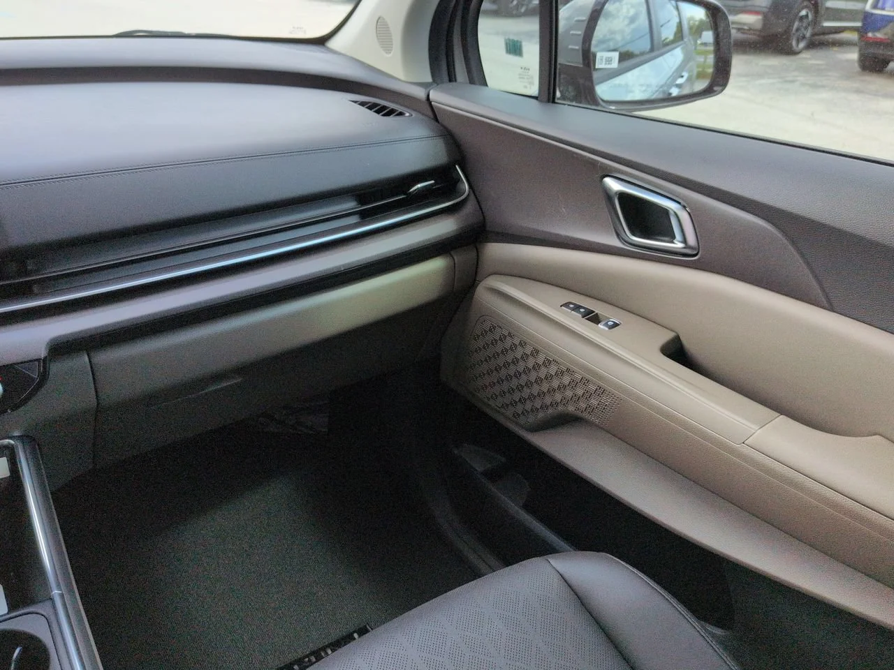 New 2026 Ceramic Silver Kia EX image 20