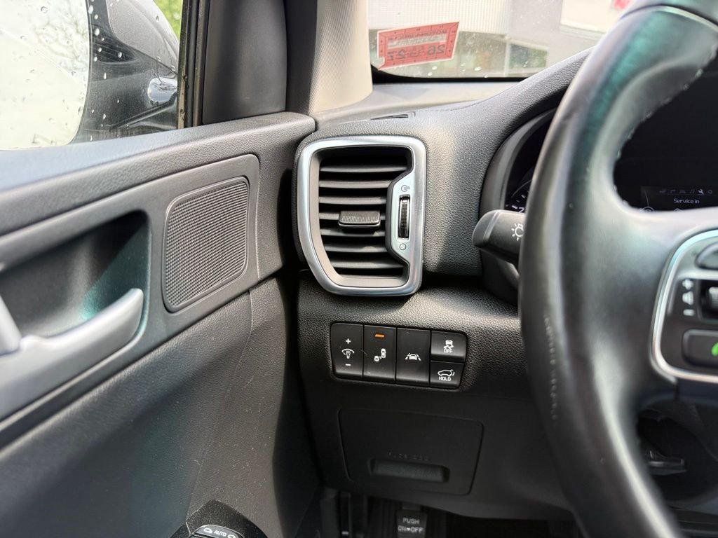 Used 2018 Silver Kia EX image 42