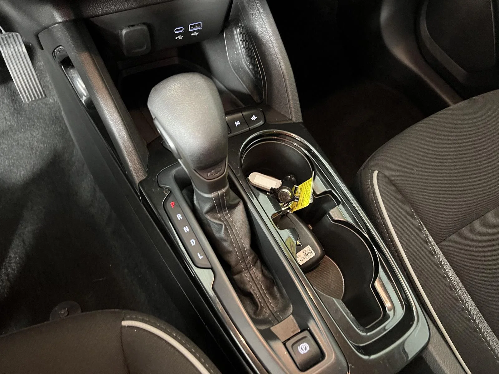 Used 2024 Summit White Chevrolet LT image 5